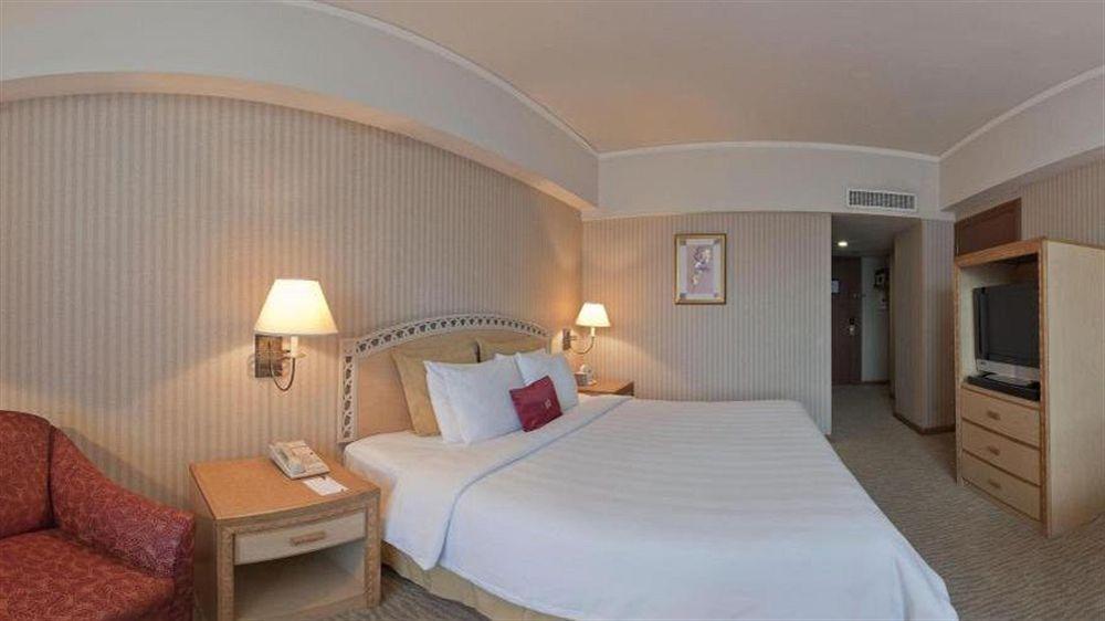 Crowne Plaza San Pedro Sula Hotell Exteriör bild