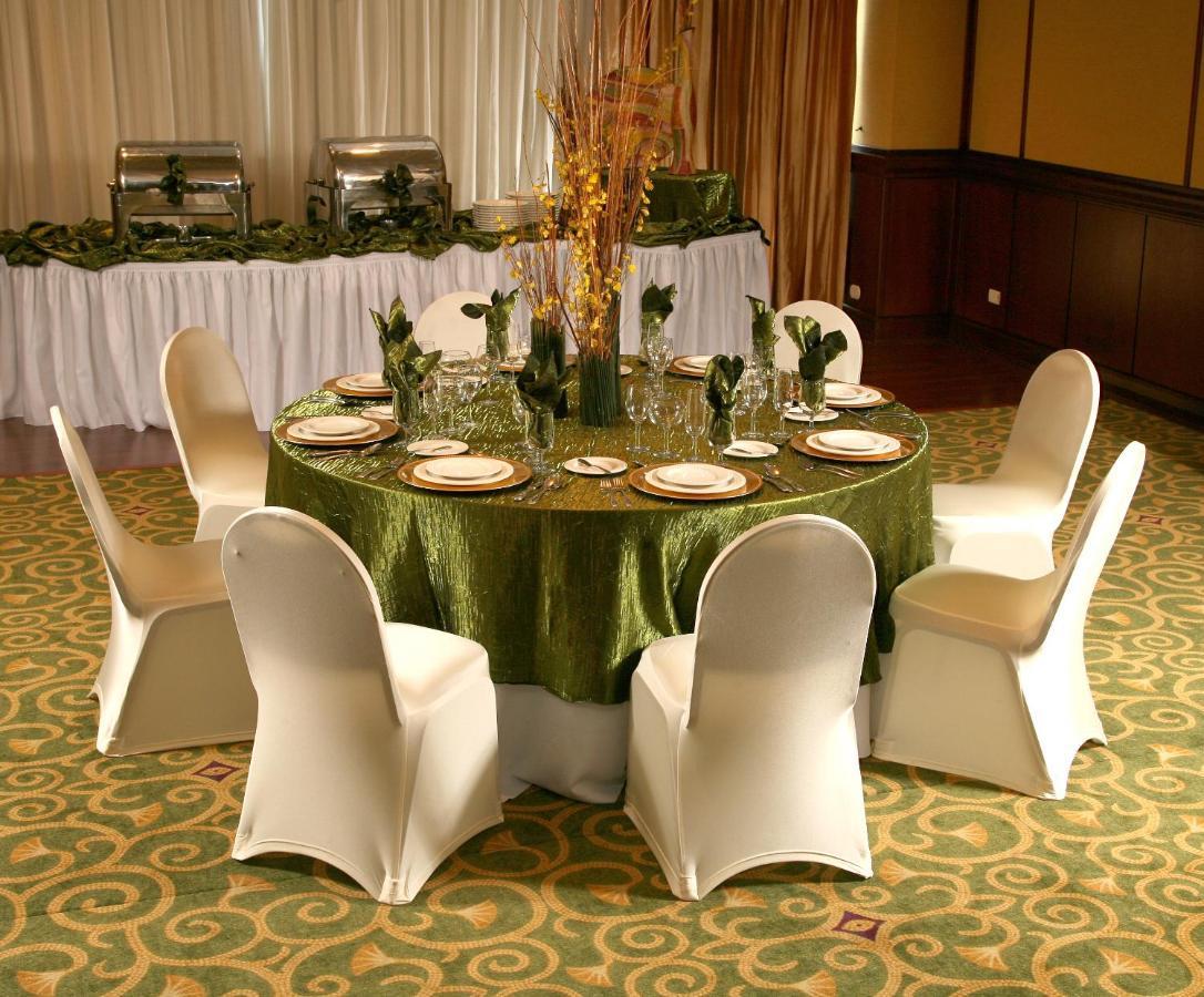 Crowne Plaza San Pedro Sula Hotell Exteriör bild